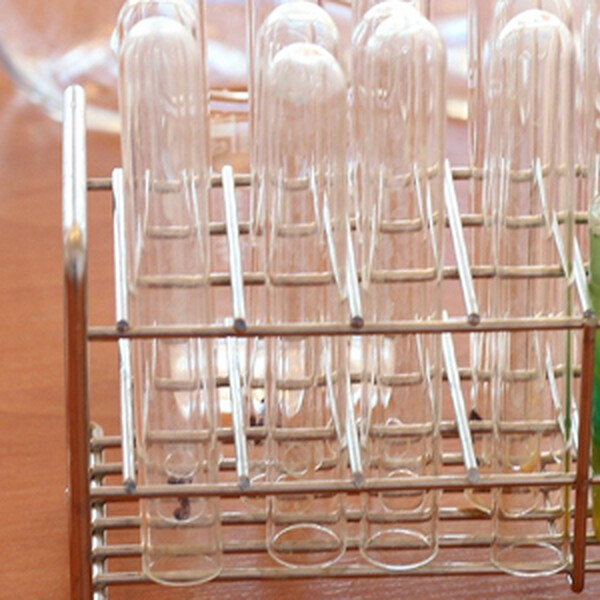 Onder de loep: 3-MMC, legaal, populair, maar zeer verslavend