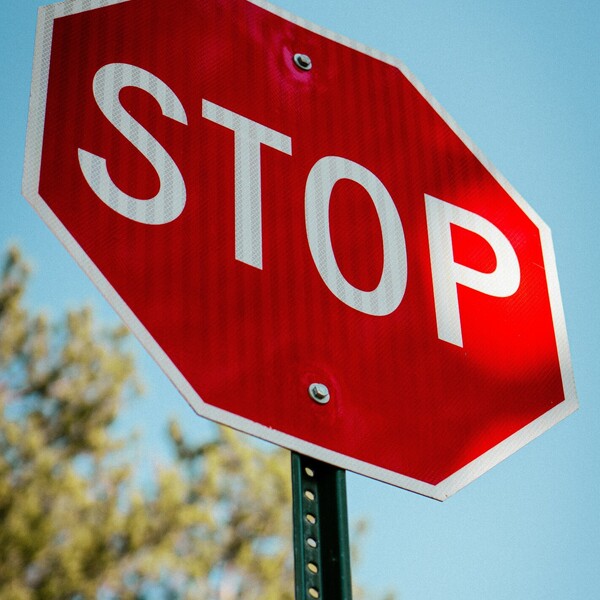 Red Alert: Roze Tesla pillen verkocht als 2C-B met zeer hoge dosering DOC